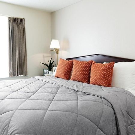 Intown Suites Extended Stay Atlanta Ga - Roswell Alpharetta Buitenkant foto
